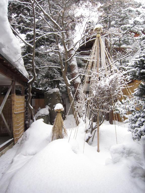 Jinpyokaku Hotel Yamanouchi  Ngoại thất bức ảnh