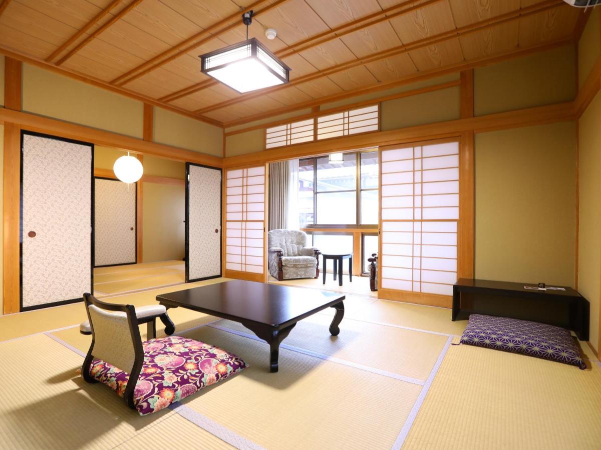 Jinpyokaku Hotel Yamanouchi  Ngoại thất bức ảnh