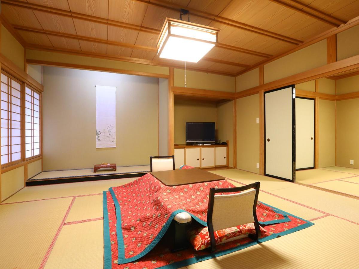 Jinpyokaku Hotel Yamanouchi  Ngoại thất bức ảnh