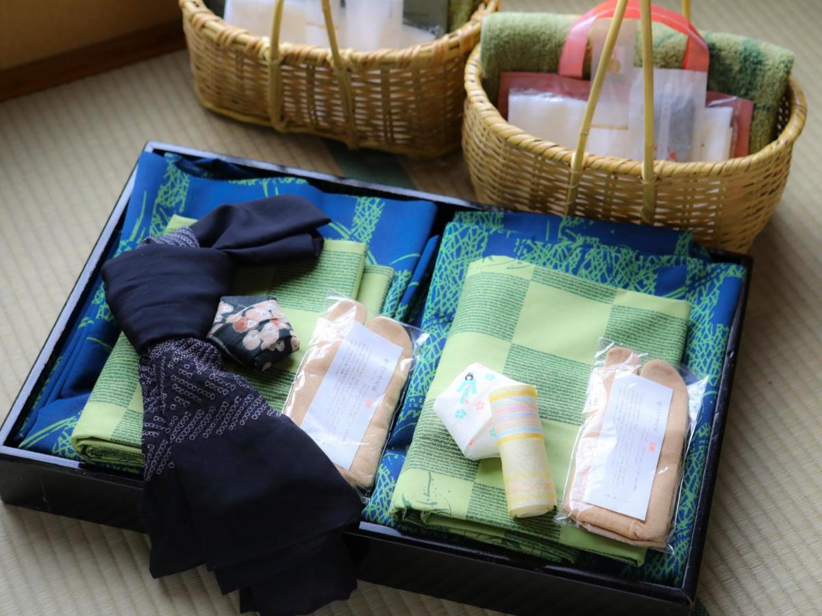 Jinpyokaku Hotel Yamanouchi  Ngoại thất bức ảnh