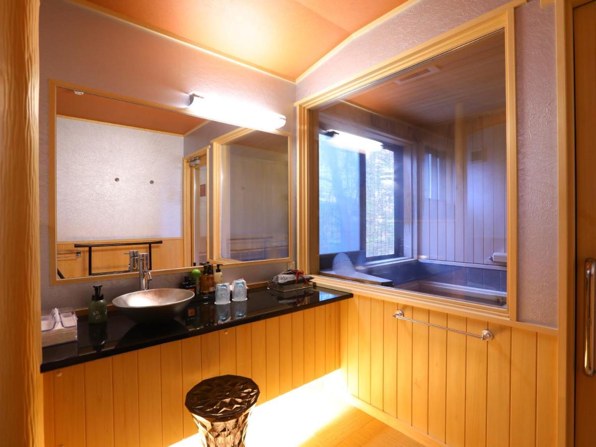 Jinpyokaku Hotel Yamanouchi  Ngoại thất bức ảnh